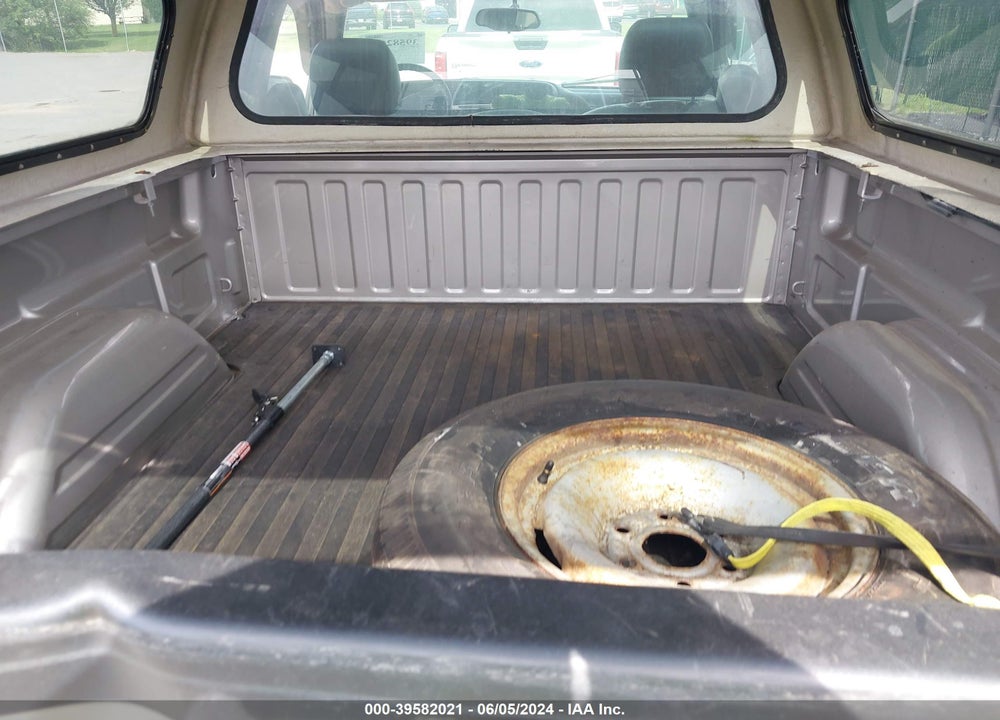 2004 CHEVROLET SILVERADO 1500 WORK TRUCK VIN: 1GCEC14X14Z301145