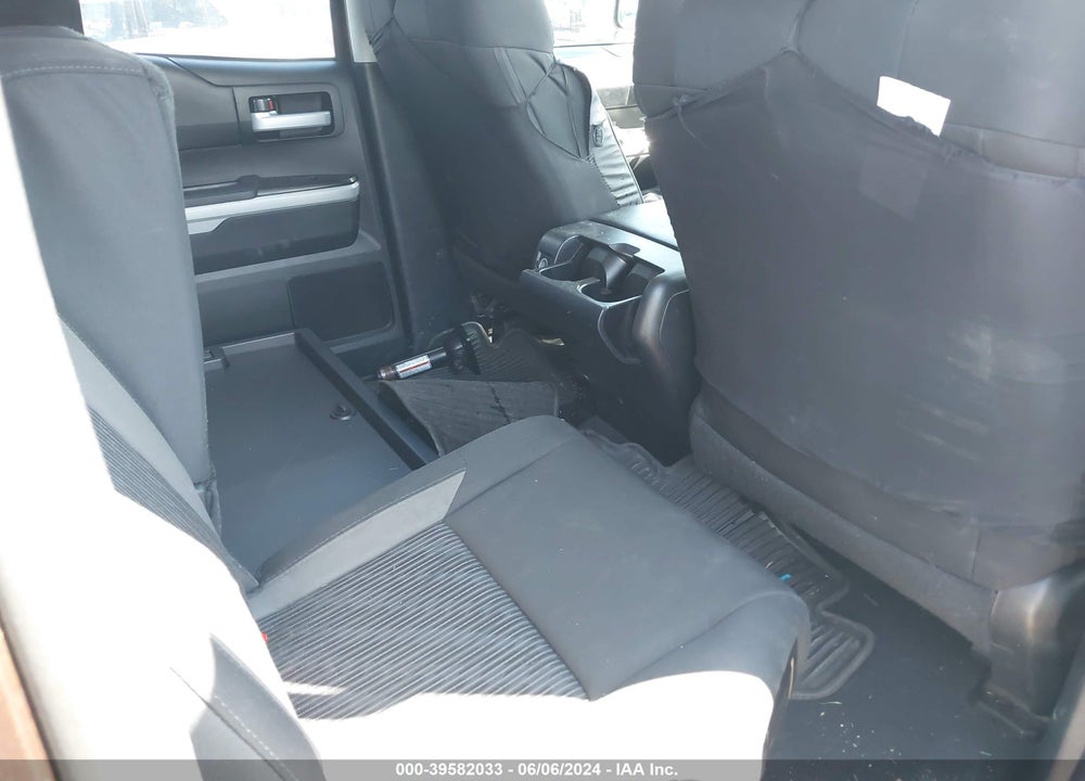 2017 TOYOTA TUNDRA SR5 5.7L V8 VIN: 5TFUY5F18HX628852