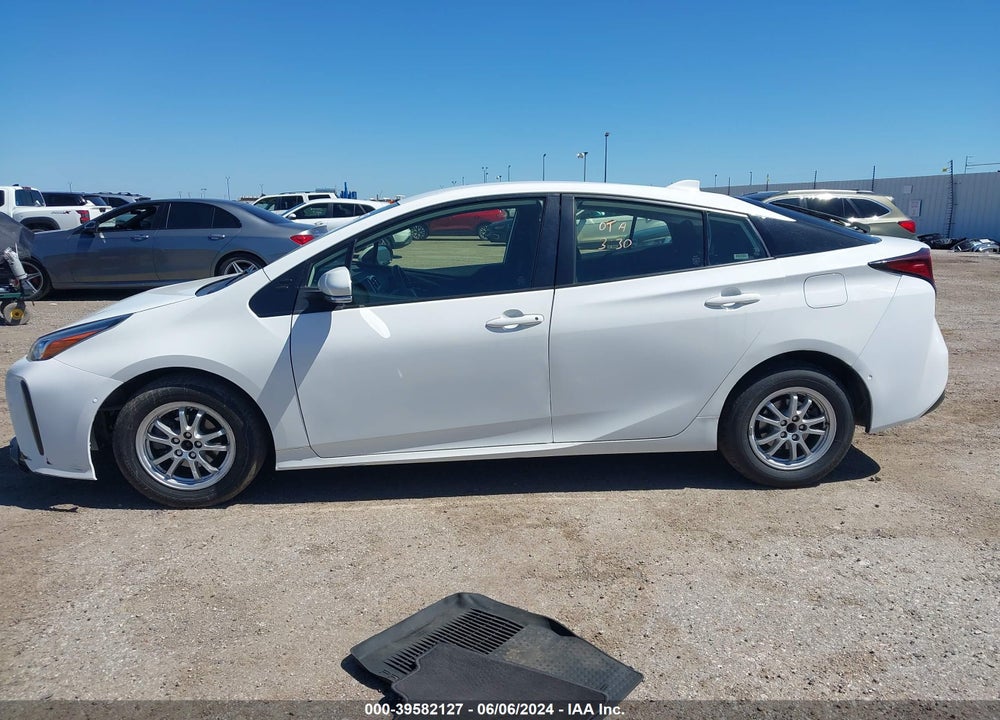 2021 TOYOTA PRIUS LE VIN: JTDKAMFU1M3143356
