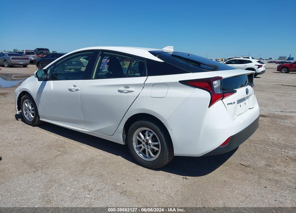 2021 TOYOTA PRIUS LE VIN: JTDKAMFU1M3143356