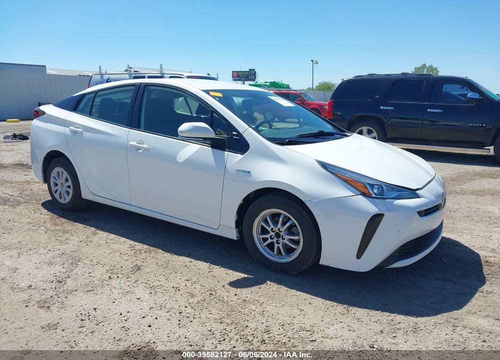 2021 TOYOTA PRIUS LE VIN: JTDKAMFU1M3143356