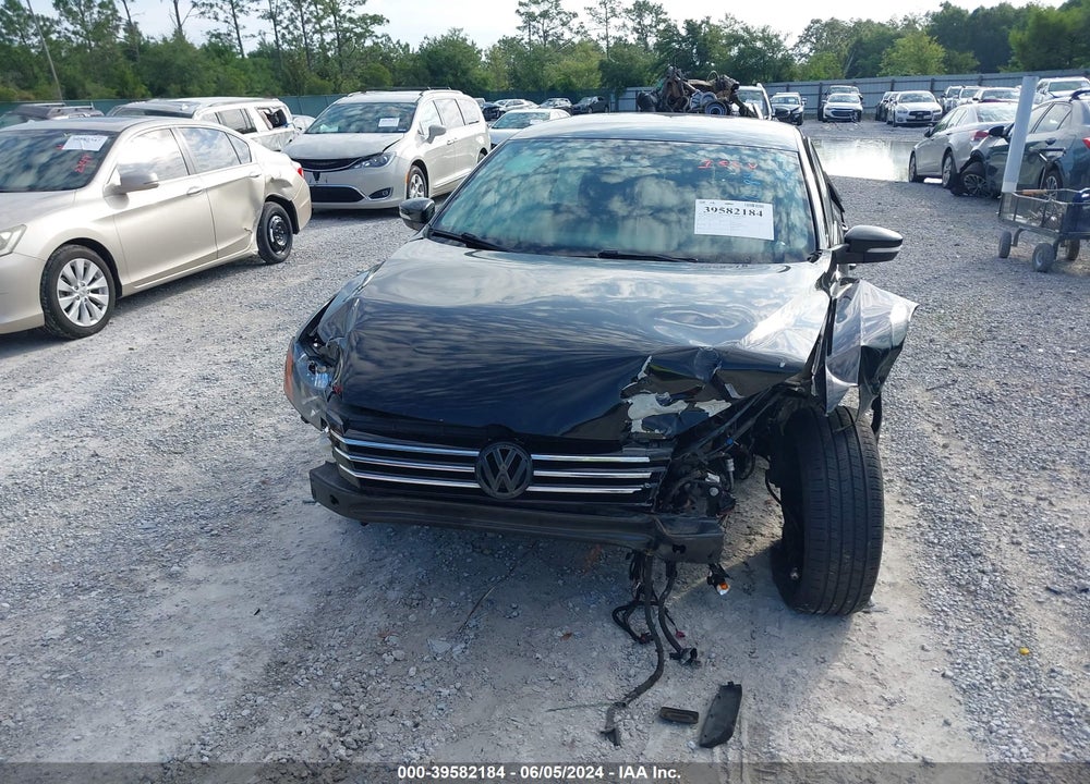 2014 VOLKSWAGEN PASSAT VIN: 1VWAP7A34EC003276