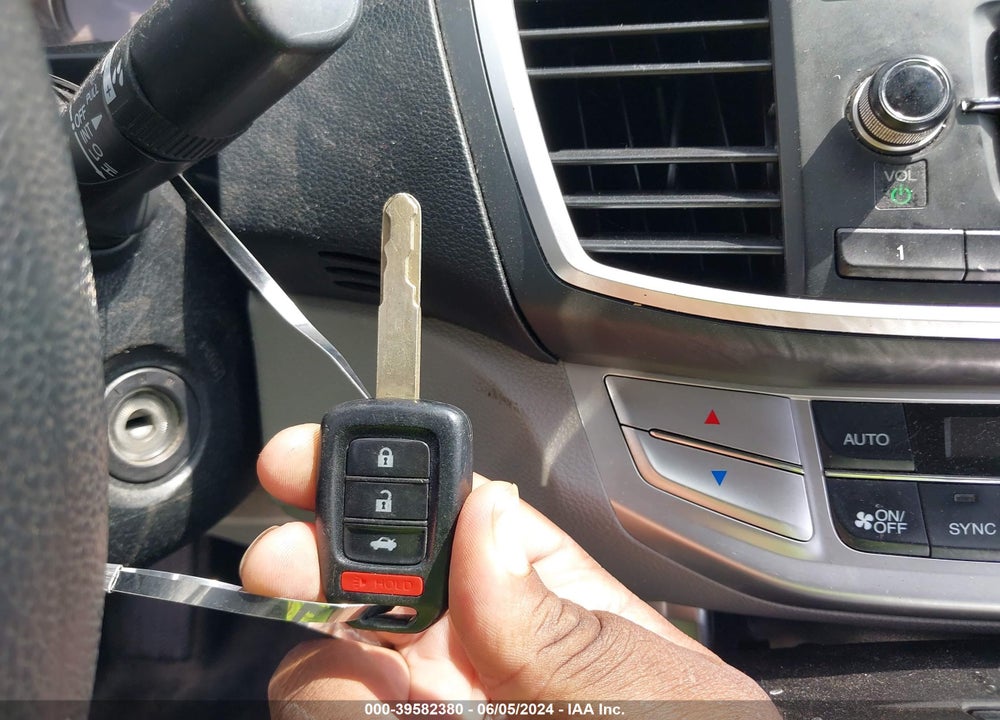 2015 HONDA ACCORD LX VIN: 1HGCR2F38FA175343