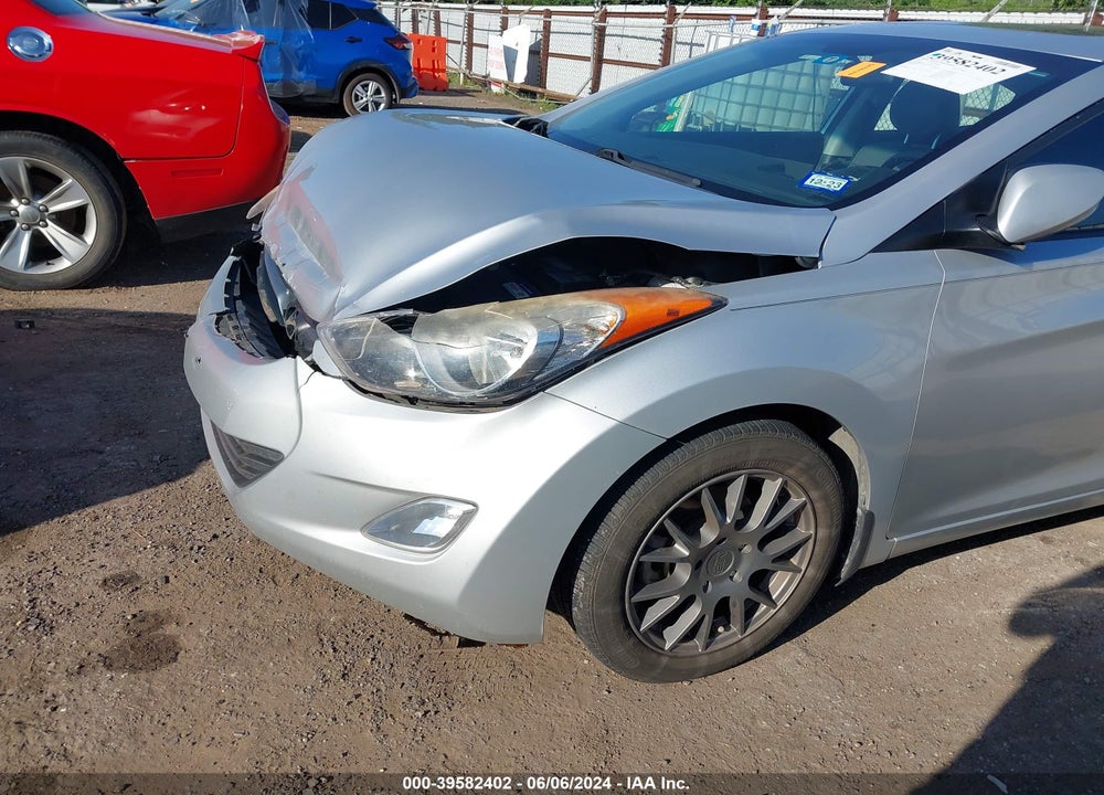 2013 HYUNDAI ELANTRA LIMITED VIN: KMHDH4AE9DU927133