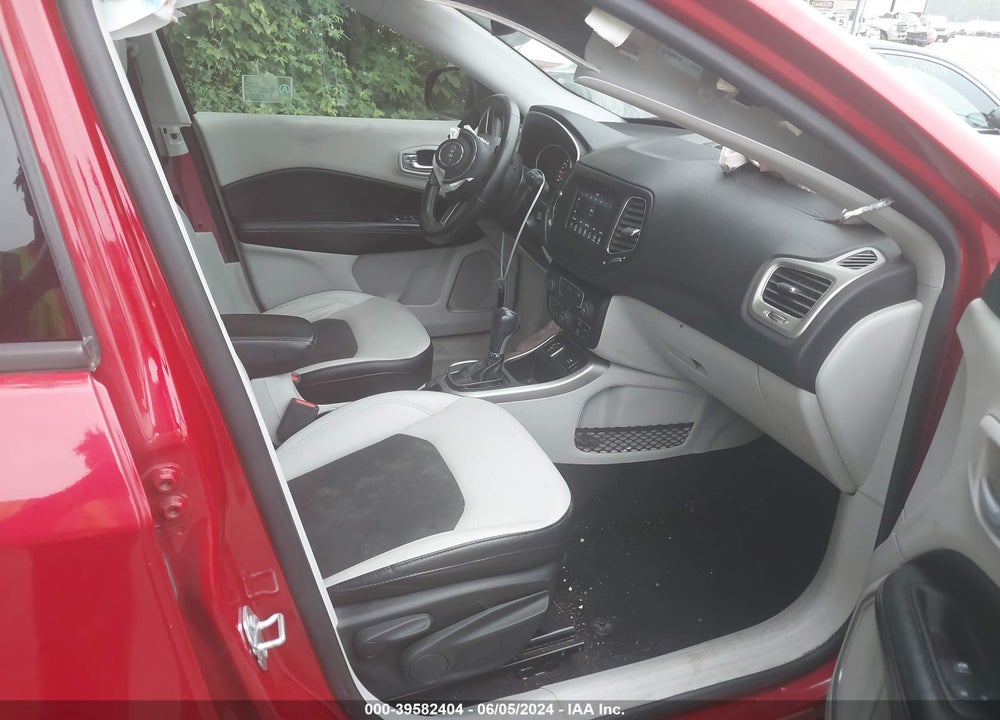 2018 JEEP COMPASS SUN AND WHEEL FWD VIN: 3C4NJCBB0JT495226