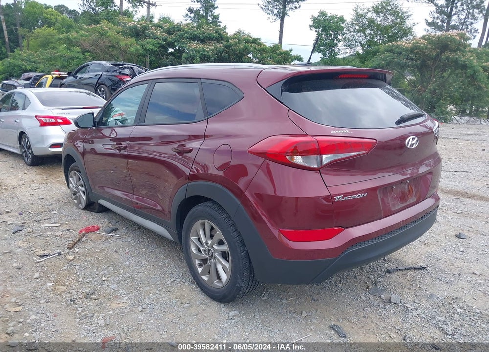 2017 HYUNDAI TUCSON SE VIN: KM8J33A44HU488190