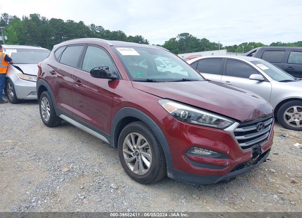 2017 HYUNDAI TUCSON SE VIN: KM8J33A44HU488190