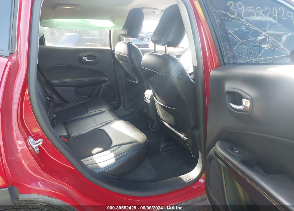2018 JEEP COMPASS LATITUDE 4X4 VIN: 3C4NJDBB3JT308096