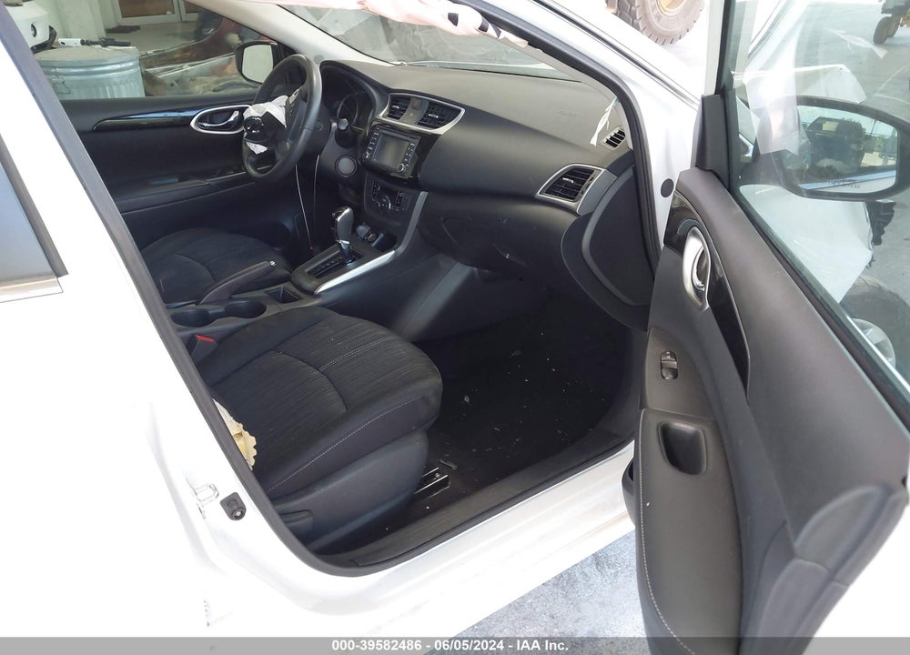 2018 NISSAN SENTRA SV VIN: 3N1AB7APXJY283648