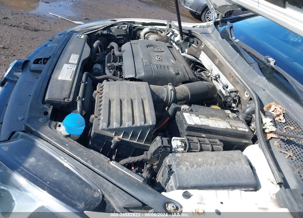2015 VOLKSWAGEN GOLF TSI S 4-DOOR VIN: 3VW217AU2FM015764