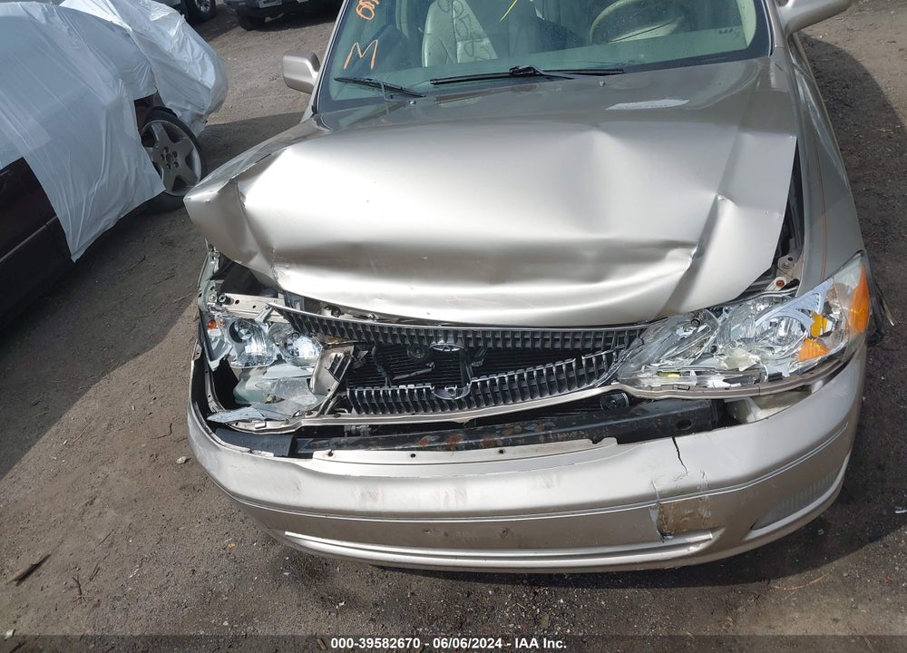 2000 TOYOTA AVALON XLS VIN: 4T1BF28BXYU106349