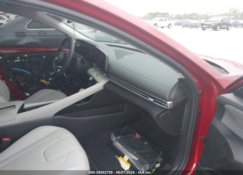 2024 HYUNDAI ELANTRA LIMITED VIN: KMHLP4DG2RU673784