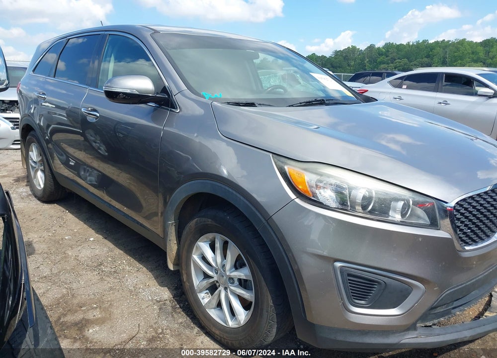 2017 KIA SORENTO 2.4L L VIN: 5XYPG4A32HG300235