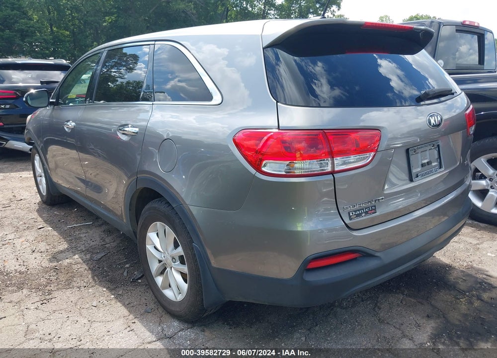 2017 KIA SORENTO 2.4L L VIN: 5XYPG4A32HG300235