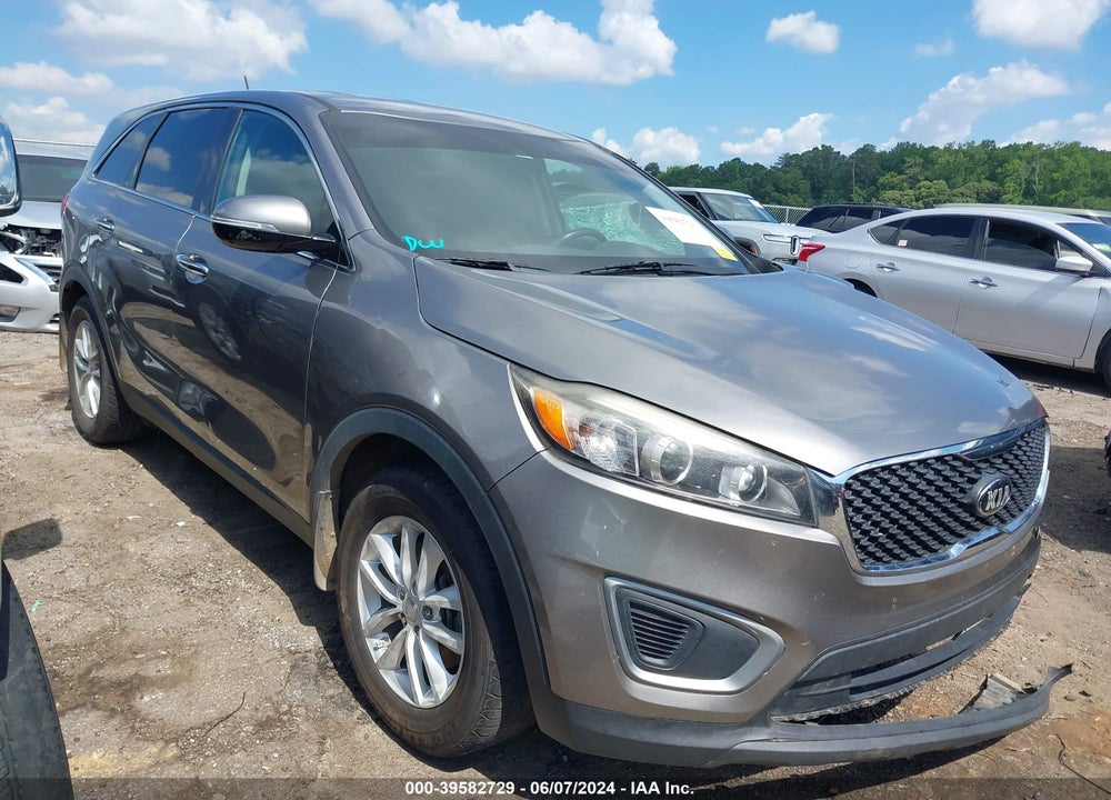 2017 KIA SORENTO 2.4L L VIN: 5XYPG4A32HG300235