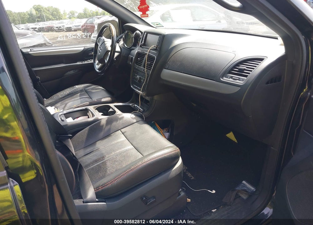 2016 DODGE GRAND CARAVAN R/T VIN: 2C4RDGEG9GR371328