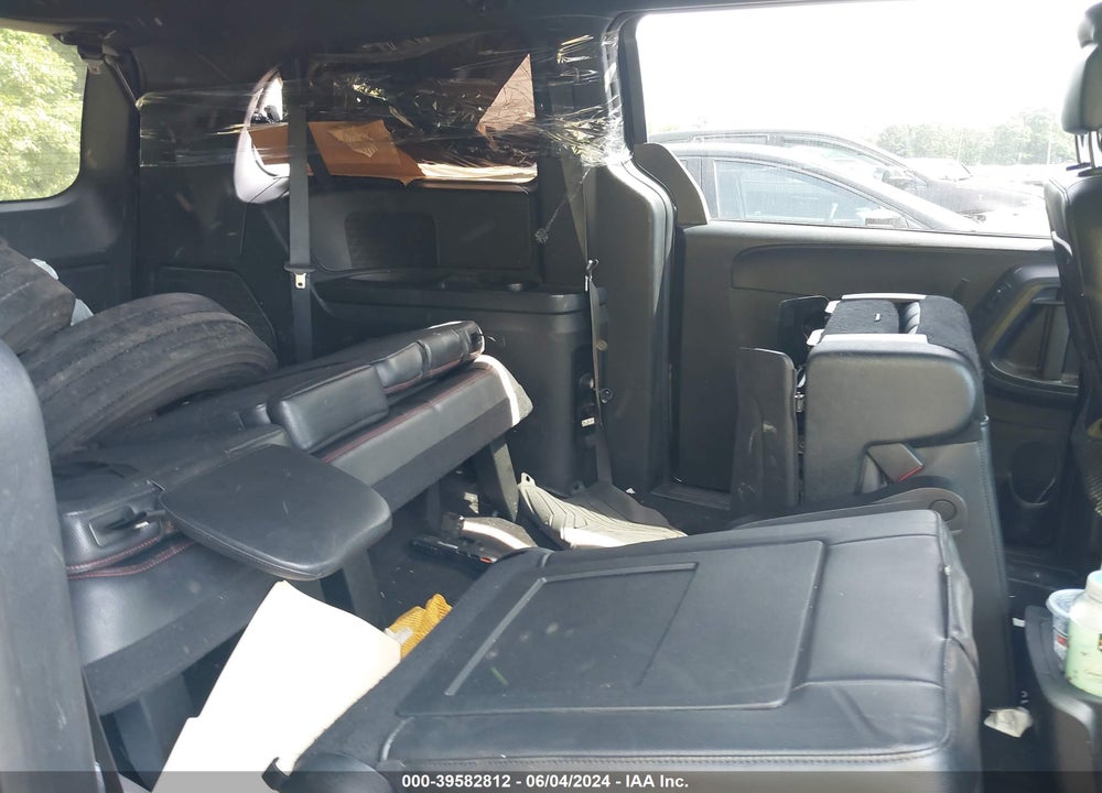 2016 DODGE GRAND CARAVAN R/T VIN: 2C4RDGEG9GR371328