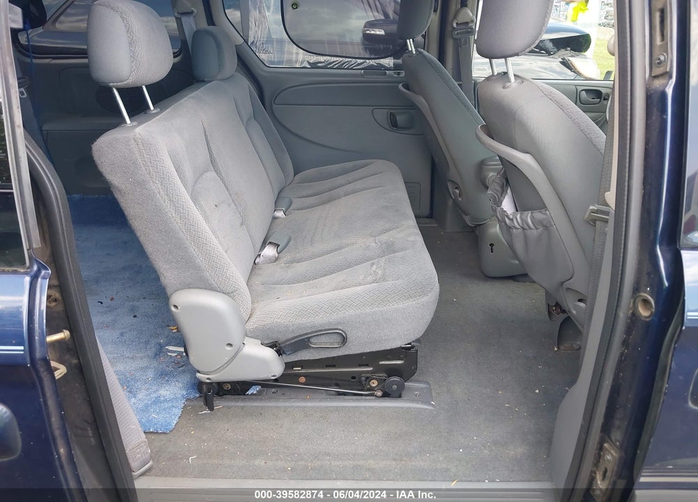 2006 CHRYSLER TOWN & COUNTRY VIN: 1A4GP45R86B533438