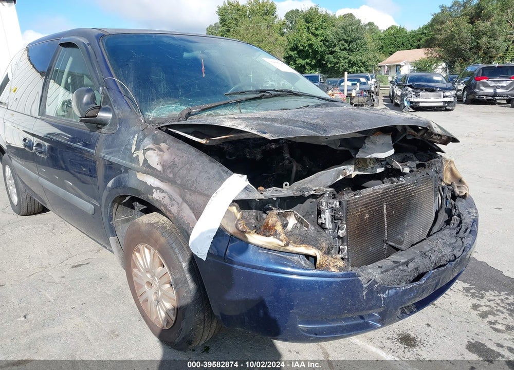 2006 CHRYSLER TOWN & COUNTRY VIN: 1A4GP45R86B533438