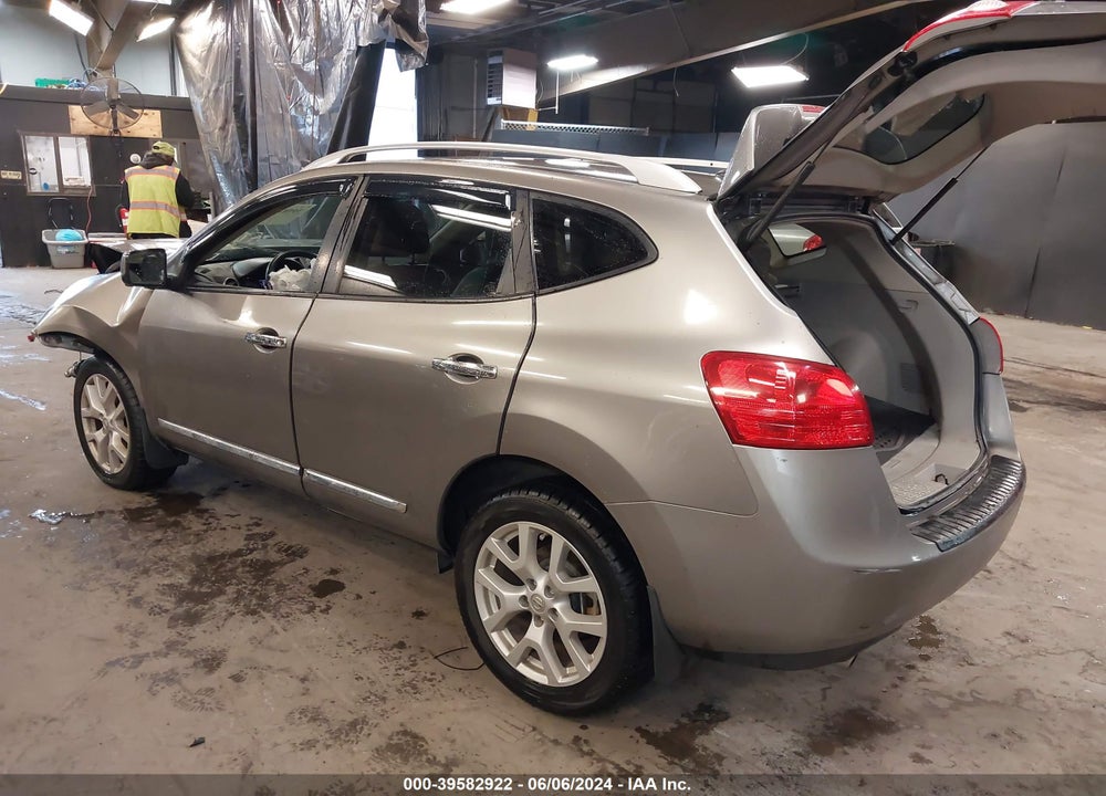 2013 NISSAN ROGUE SV W/SL PKG VIN: JN8AS5MV4DW621489
