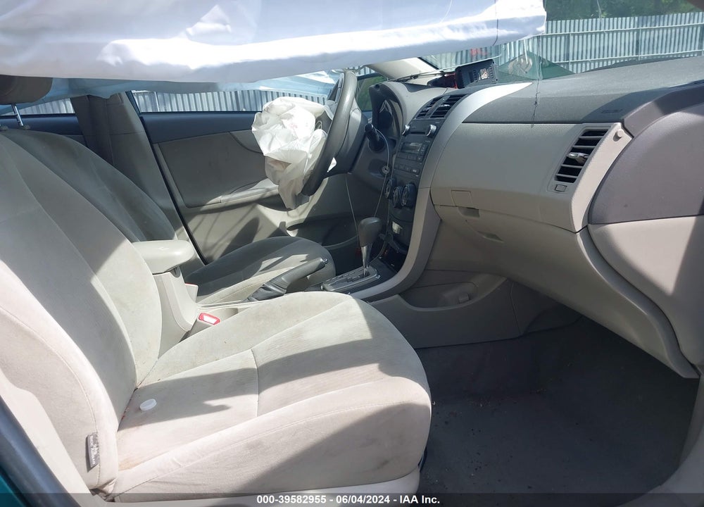 2010 TOYOTA COROLLA LE VIN: 2T1BU4EE5AC324819