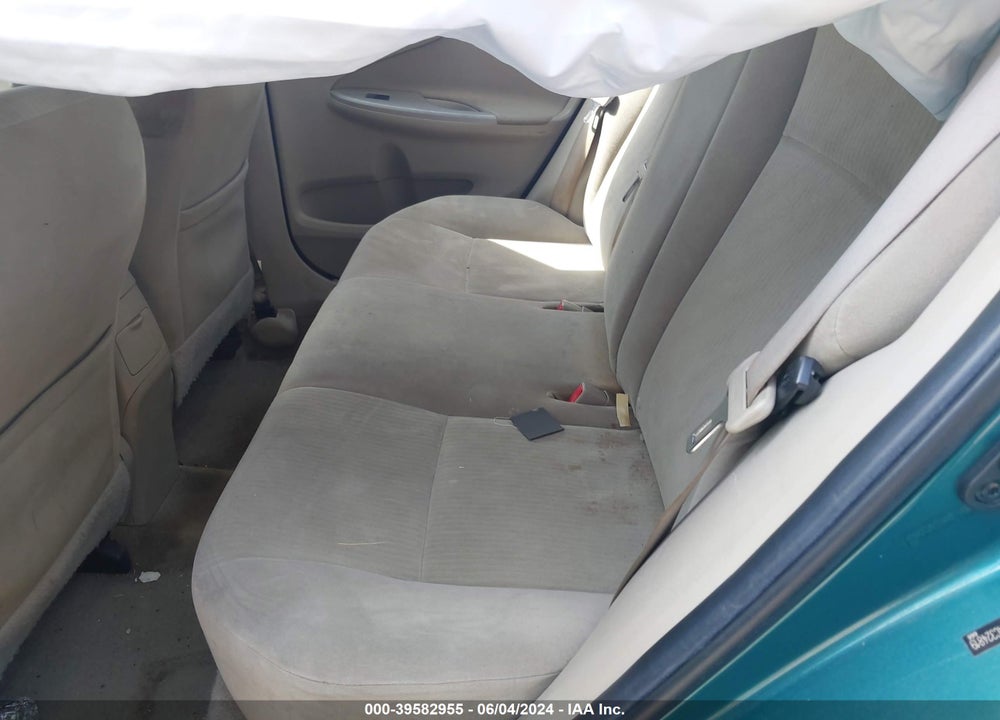 2010 TOYOTA COROLLA LE VIN: 2T1BU4EE5AC324819