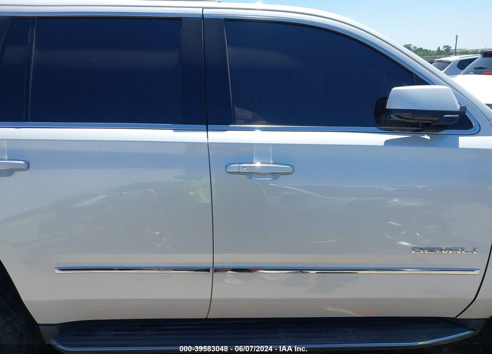2016 GMC YUKON DENALI VIN: 1GKS1CKJ0GR182256