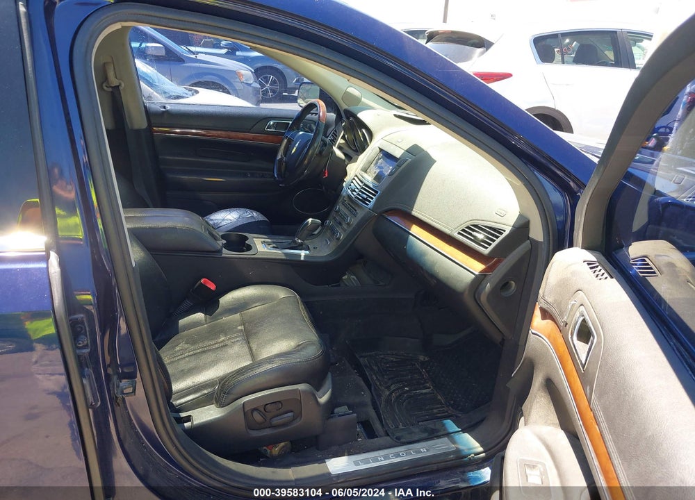 2011 LINCOLN MKT ECOBOOST VIN: 2LMHJ5AT7BBJ53563