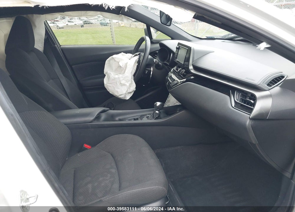 2018 TOYOTA C-HR VIN: JTNKHMBX4J1008886