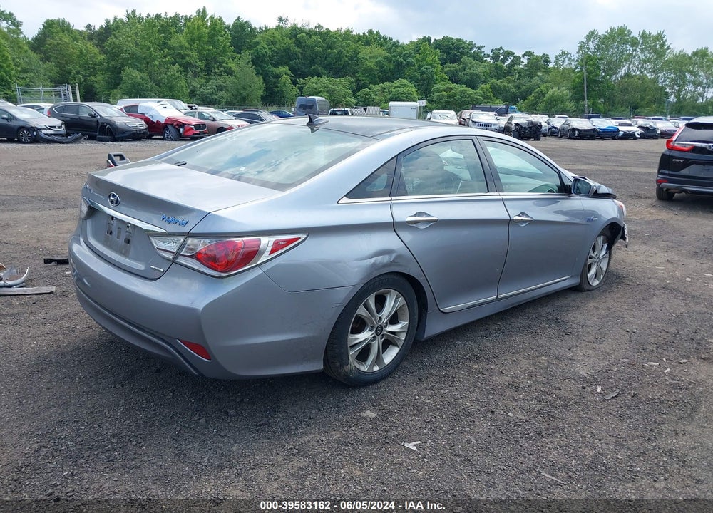 2015 HYUNDAI SONATA HYBRID LIMITED VIN: KMHEC4A4XFA125916