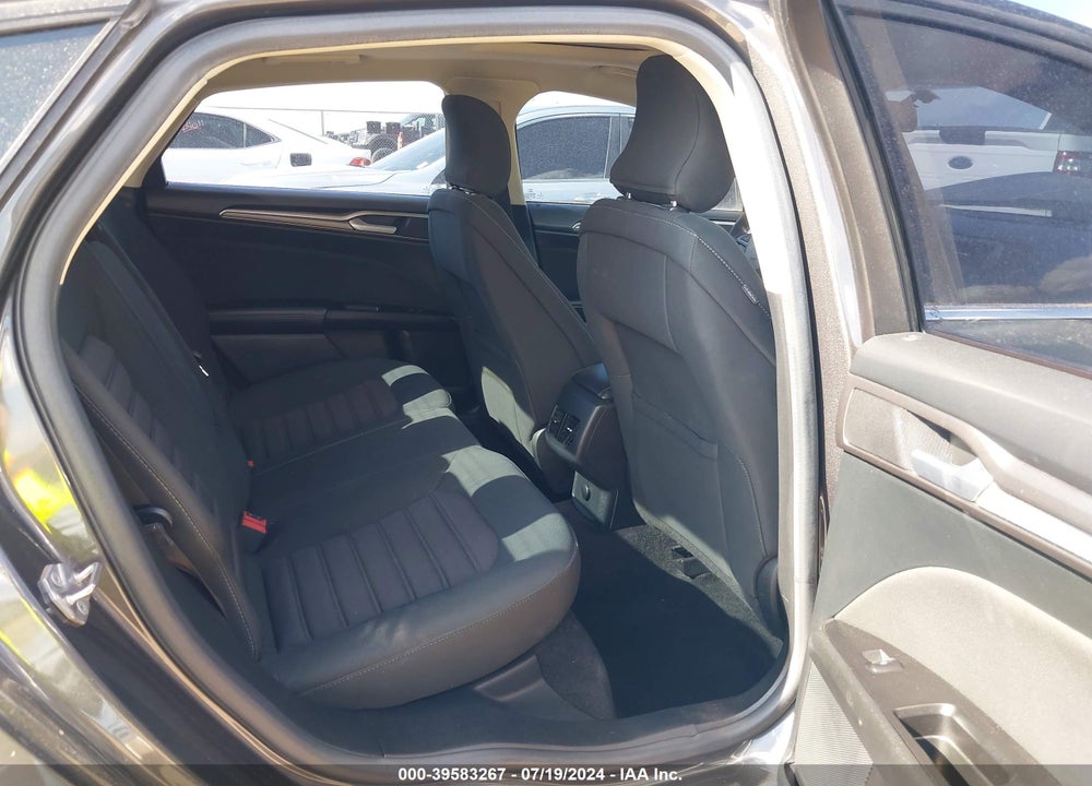 2017 FORD FUSION SE VIN: 3FA6P0H7XHR125175