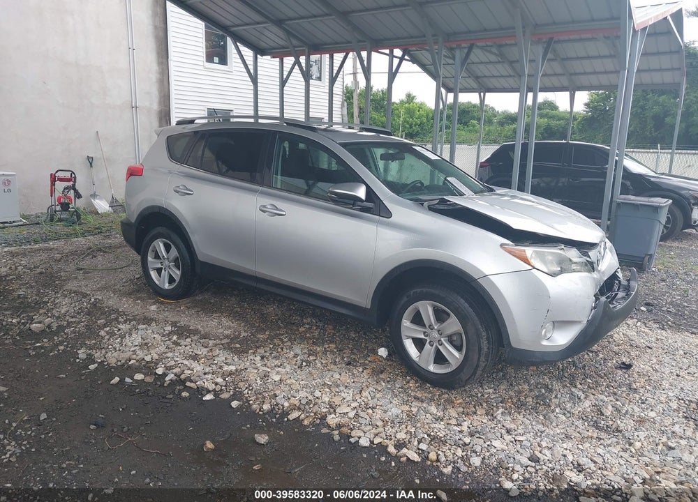 2013 TOYOTA RAV4 XLE VIN: 2T3RFREV0DW040742