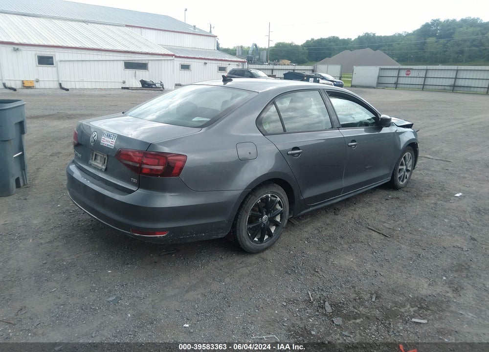 2016 VOLKSWAGEN JETTA 1.4T SE VIN: 3VWD67AJ0GM350183