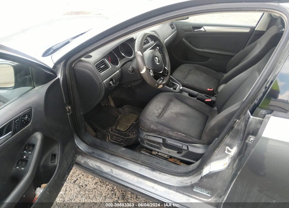 2016 VOLKSWAGEN JETTA 1.4T SE VIN: 3VWD67AJ0GM350183
