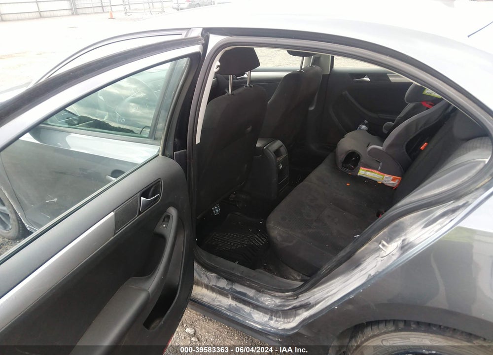 2016 VOLKSWAGEN JETTA 1.4T SE VIN: 3VWD67AJ0GM350183