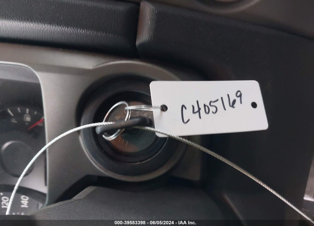 2006 NISSAN TITAN SE VIN: 1N6BA07A36N527138