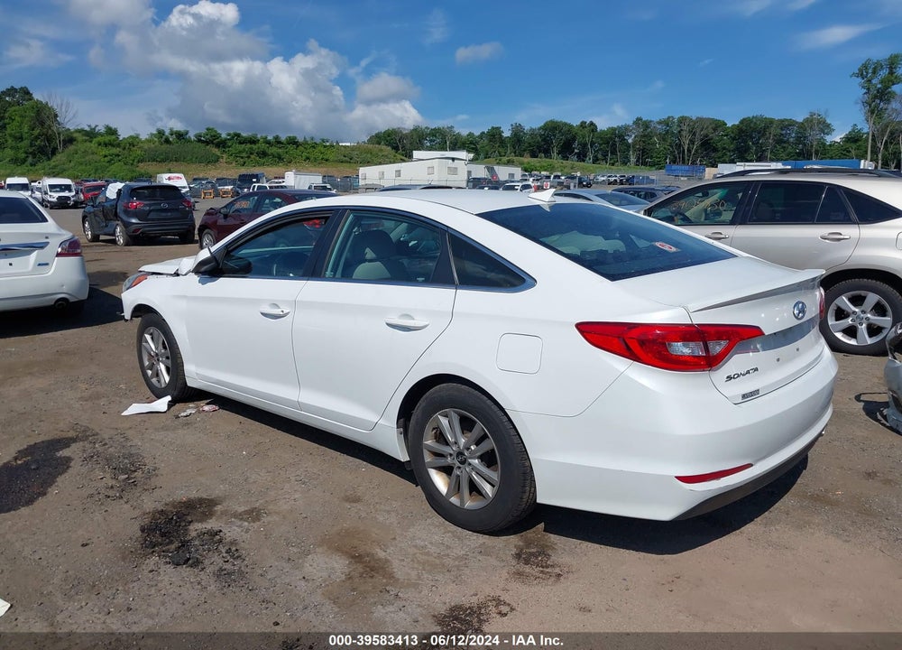 2015 HYUNDAI SONATA SE VIN: 5NPE24AF0FH010565