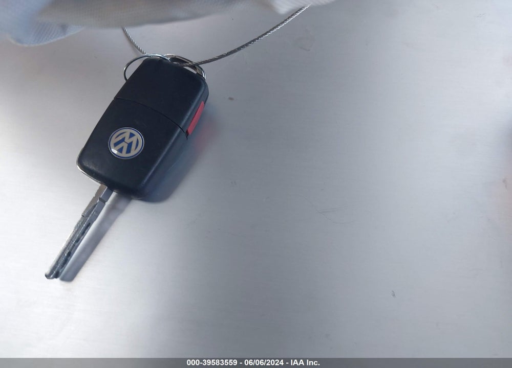 2010 VOLKSWAGEN JETTA S VIN: 3VWJX7AJ5AM003178