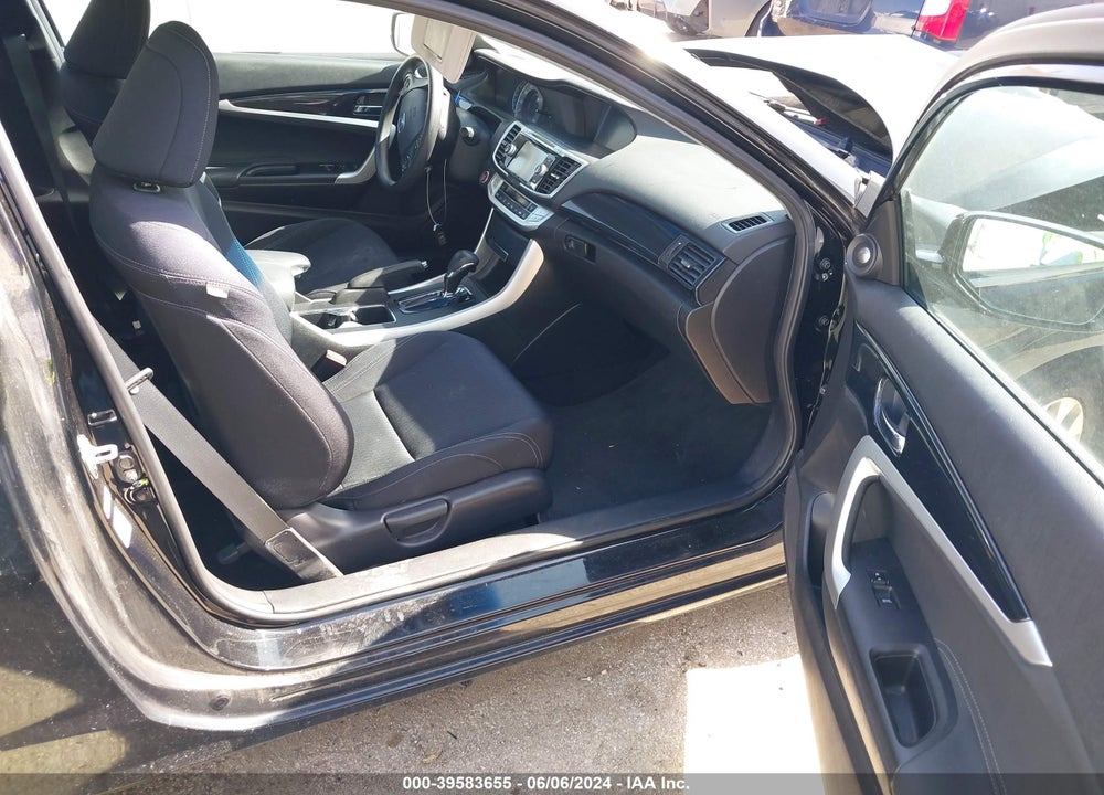 2014 HONDA ACCORD EX VIN: 1HGCT1B76EA016842