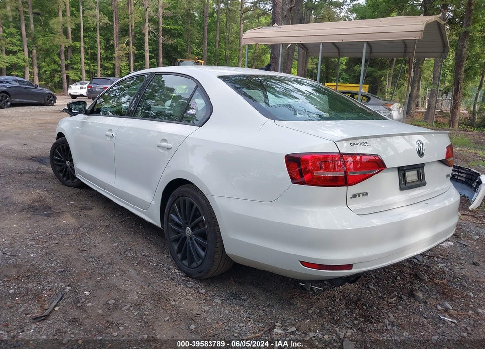 2015 VOLKSWAGEN JETTA 1.8T SPORT VIN: 3VWD17AJ5FM409905