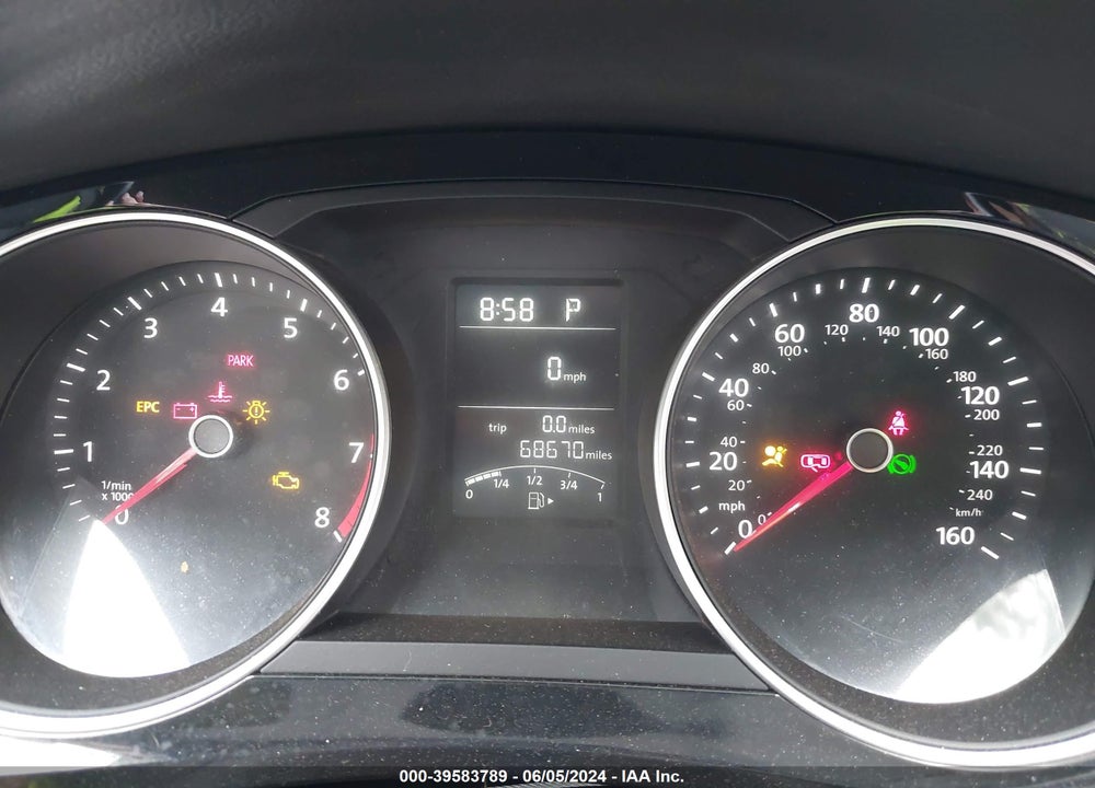2015 VOLKSWAGEN JETTA 1.8T SPORT VIN: 3VWD17AJ5FM409905