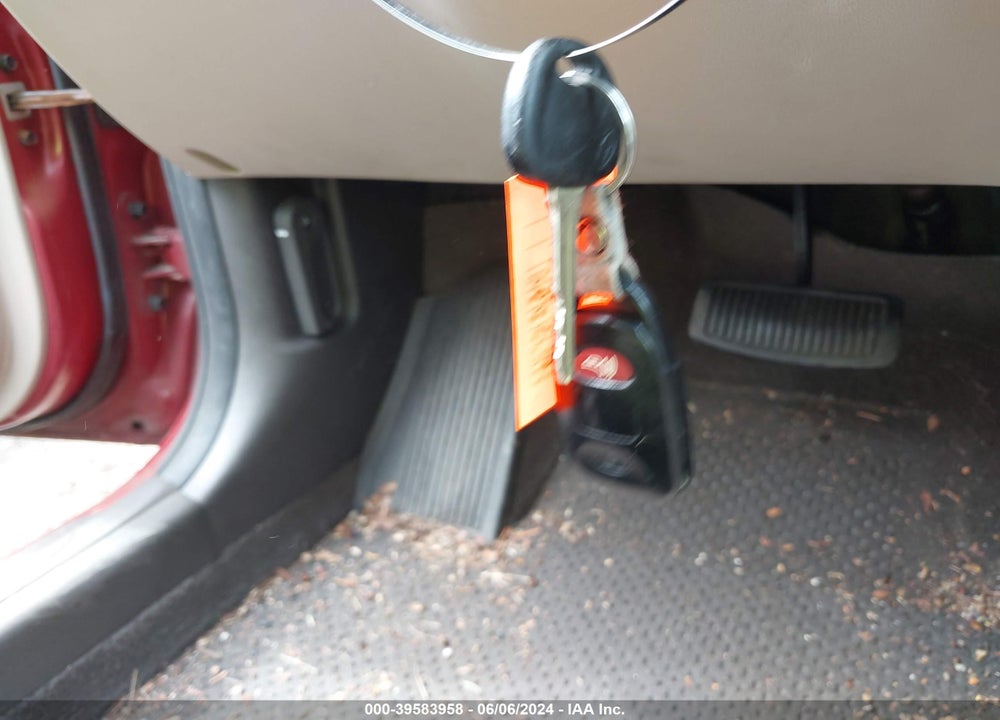 2010 HYUNDAI ELANTRA GLS VIN: KMHDU4AD1AU199631