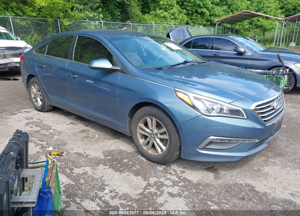 2015 HYUNDAI SONATA SE VIN: 5NPE24AF6FH088512
