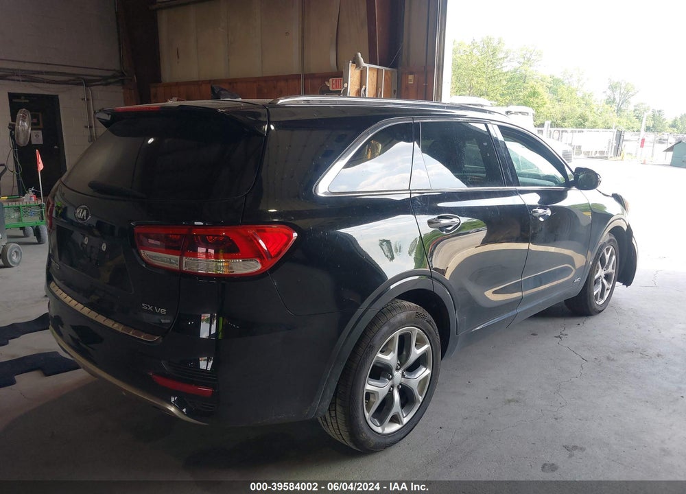 2018 KIA SORENTO 3.3L SX VIN: 5XYPKDA50JG387087