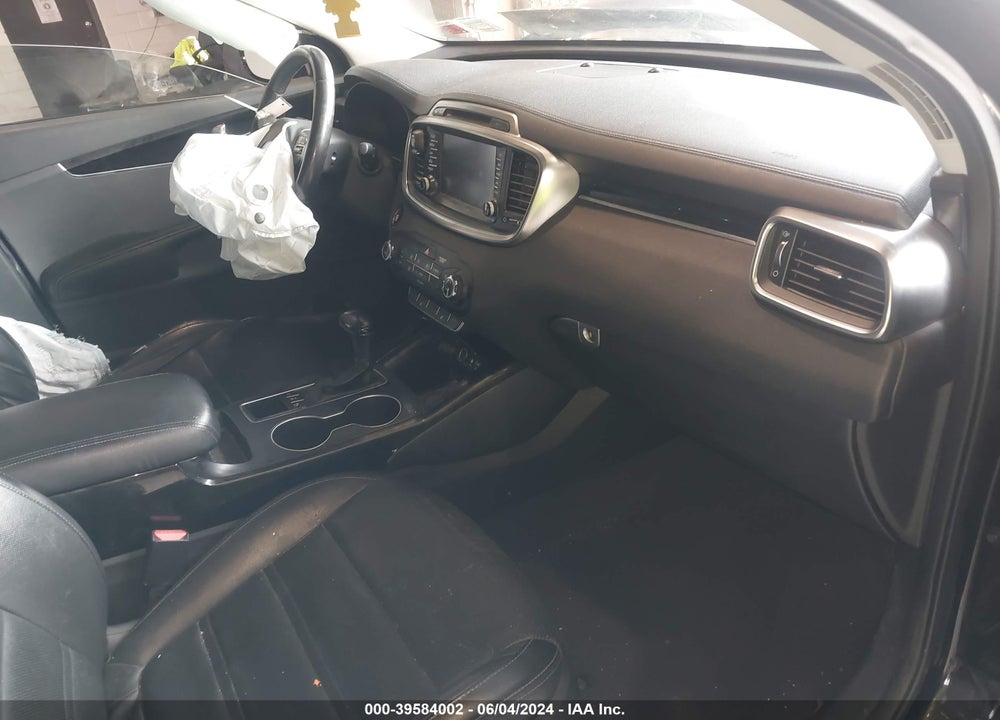 2018 KIA SORENTO 3.3L SX VIN: 5XYPKDA50JG387087