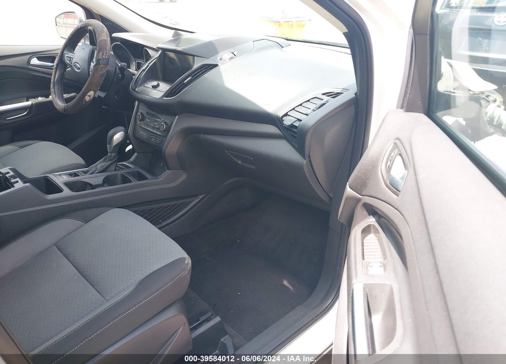 2019 FORD ESCAPE SE VIN: 1FMCU9GDXKUB25187