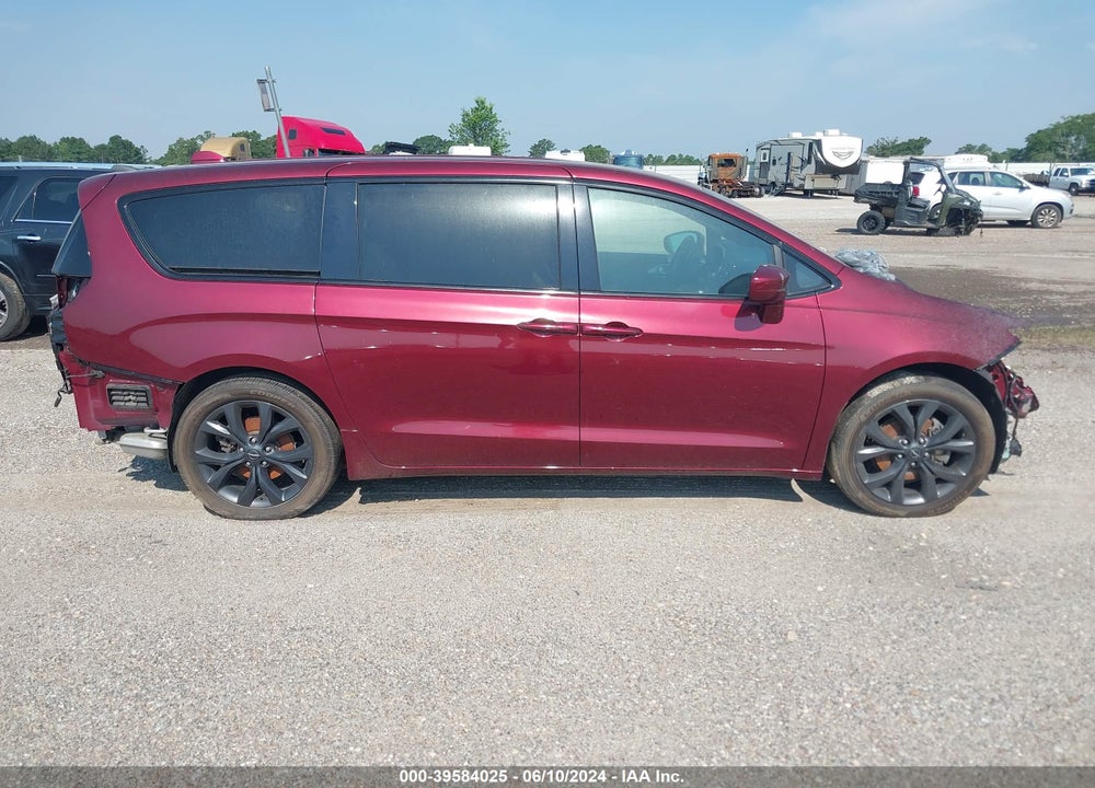 2018 CHRYSLER PACIFICA TOURING PLUS VIN: 2C4RC1FG5JR260328