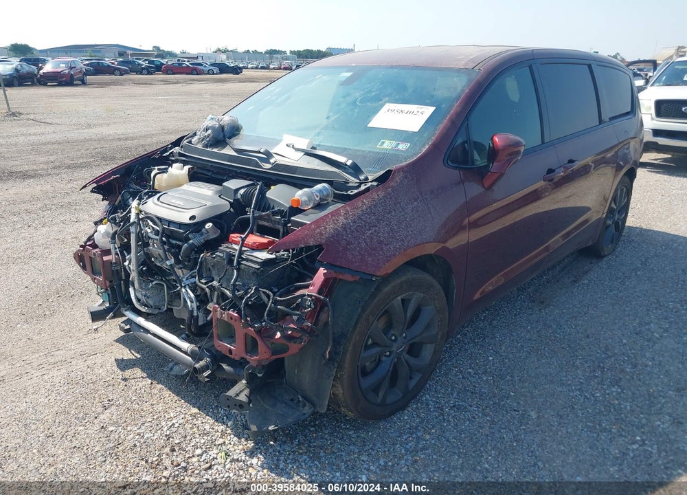 2018 CHRYSLER PACIFICA TOURING PLUS VIN: 2C4RC1FG5JR260328