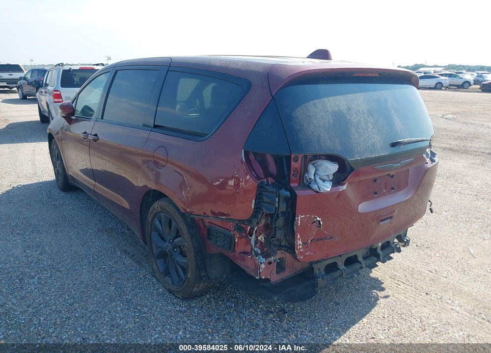2018 CHRYSLER PACIFICA TOURING PLUS VIN: 2C4RC1FG5JR260328