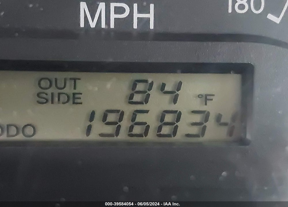 2005 TOYOTA COROLLA CE VIN: JTDBR32E752058675